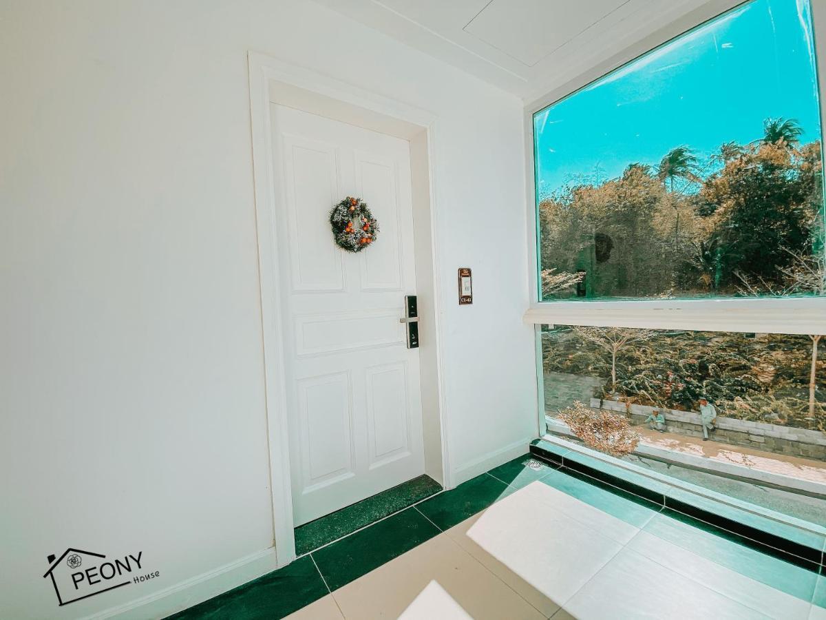 1 Seaview- 2 Gardenview 2Mins To The Beach - Luxury Condotel Phan Thiet Exterior photo